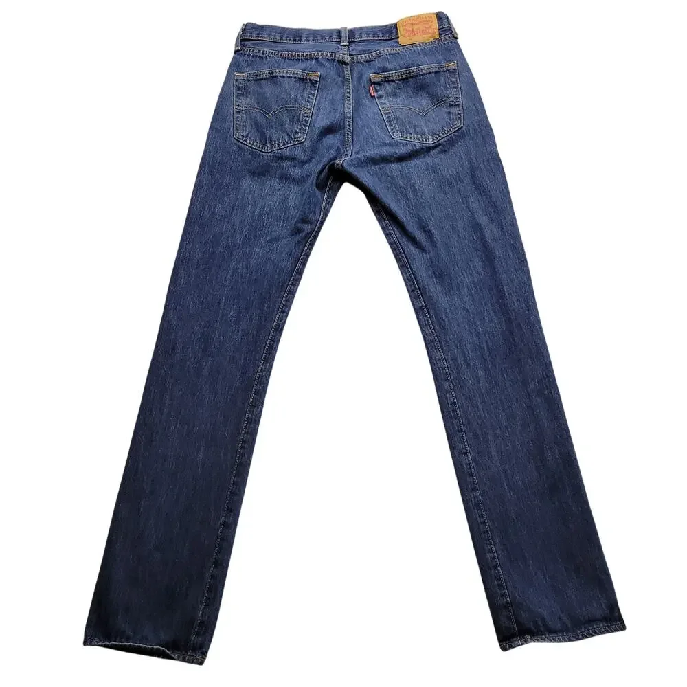 Levis step into